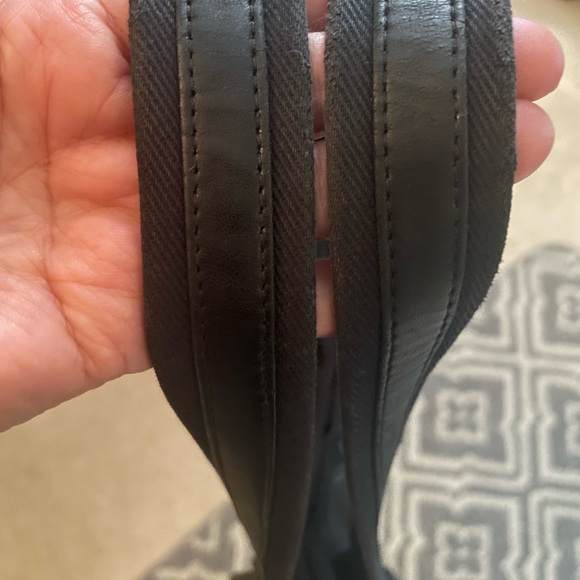 EUC YSL Black and Gold Tote Bag - Picture 6 of 7